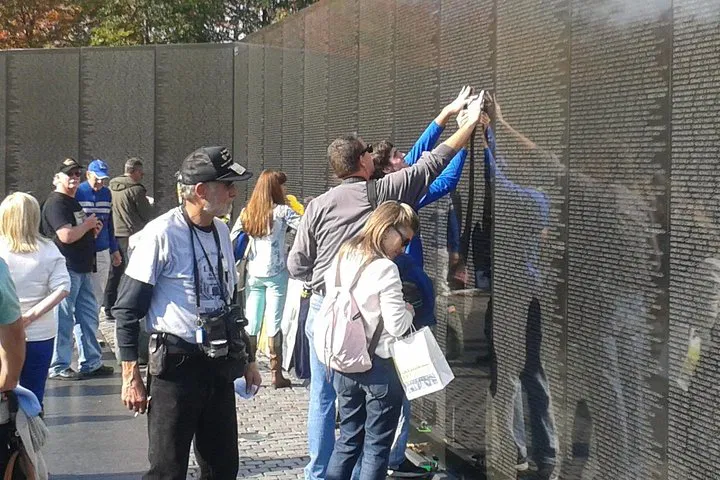 DC's Top Spots: 3-Hour Bus Tour - See It All!