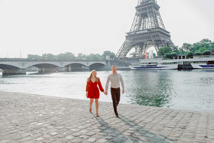 Capture Paris in a Flash: Professional Mini Photoshoot