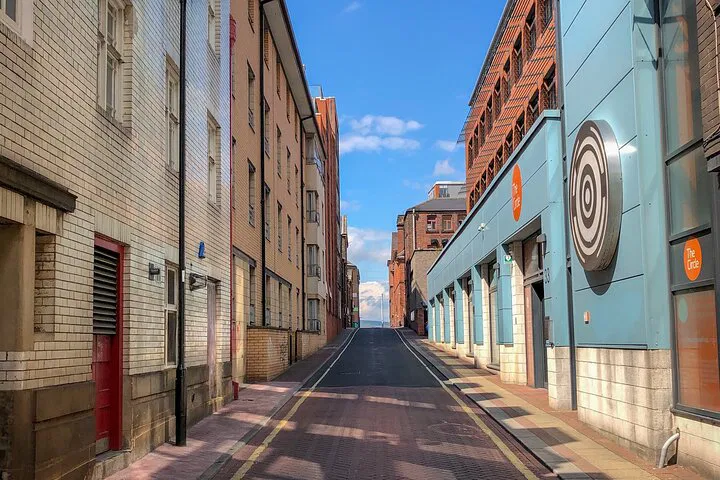 Unlock Sheffield's Secrets: A Gamified Exploration Awaits!