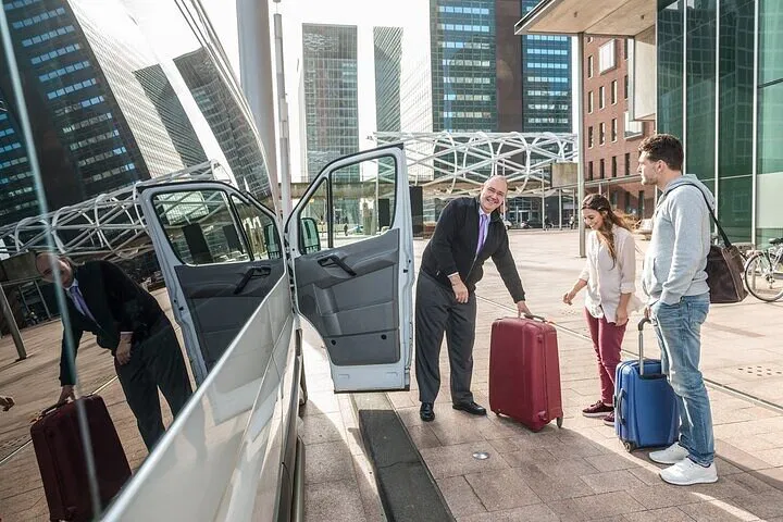 Stress-Free Anaheim to LA Transfers: Private Car Comfort Awaits!