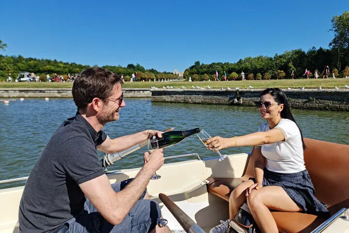 Versailles Golf Cart & Boat Tour: Palace Entry & Champagne