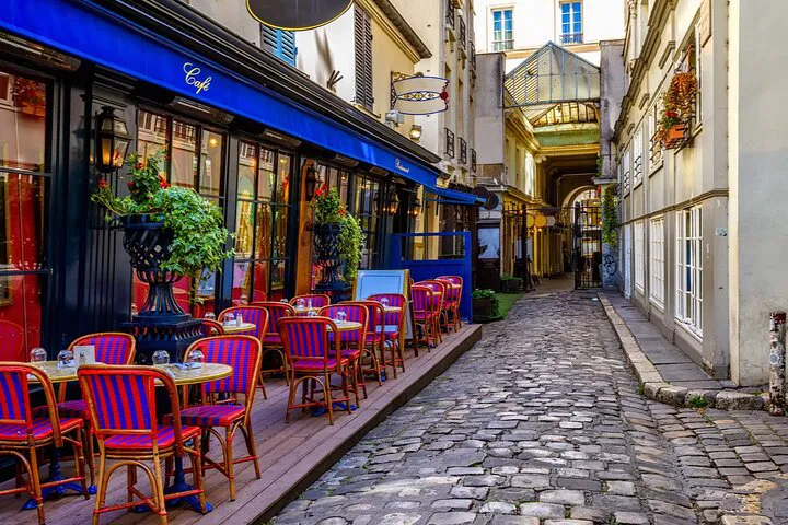 Explore Edith Piaf's Paris: A Self-Guided Story Walk