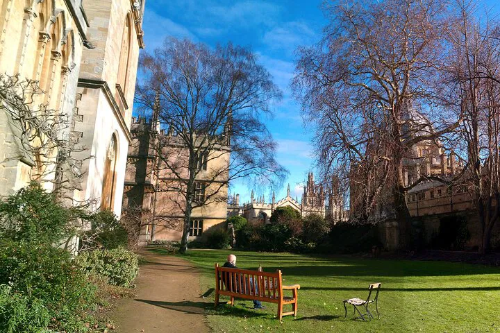Discover Oxford's Artistic Legacy: A Pre-Raphaelite Private Tour