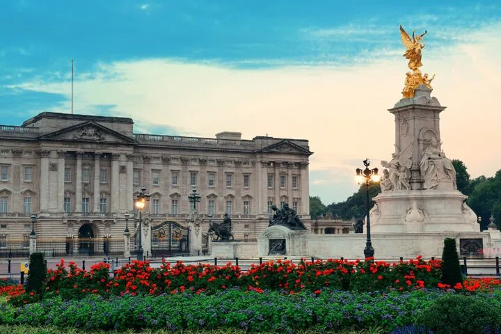 Walk London's Top Landmarks: Guided Tour