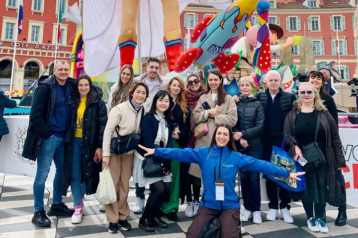 Discover Nice: Old City & Castle Hill Walking Tour