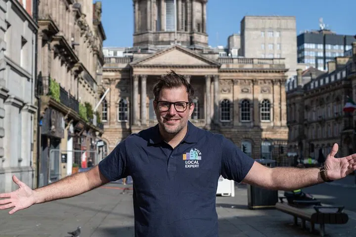 Discover Liverpool's Charm: A Personalized 2-Hour Walking Adventure