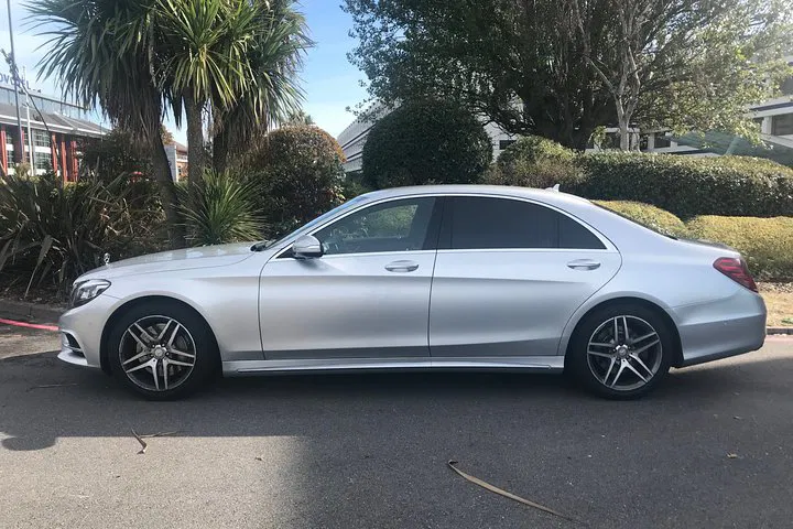 Luxury London in Style: Bespoke Sightseeing with Mercedes Comfort