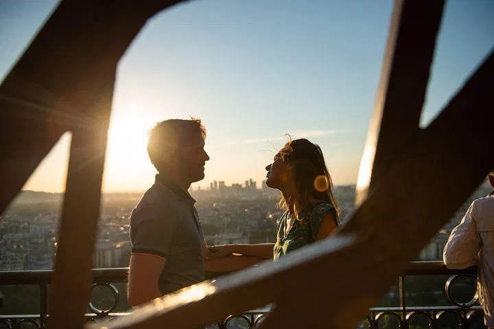Parisian Night: Eiffel Tower Dinner, Seine Cruise – A Romantic Escape
