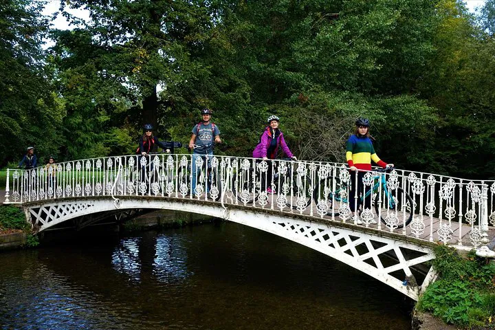 London's Secret Bike Tour: See Hidden Gems!