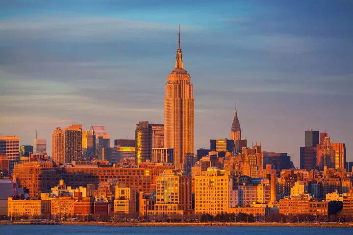 Epic East Coast Adventure: 6-Day Niagara, NYC, & More!