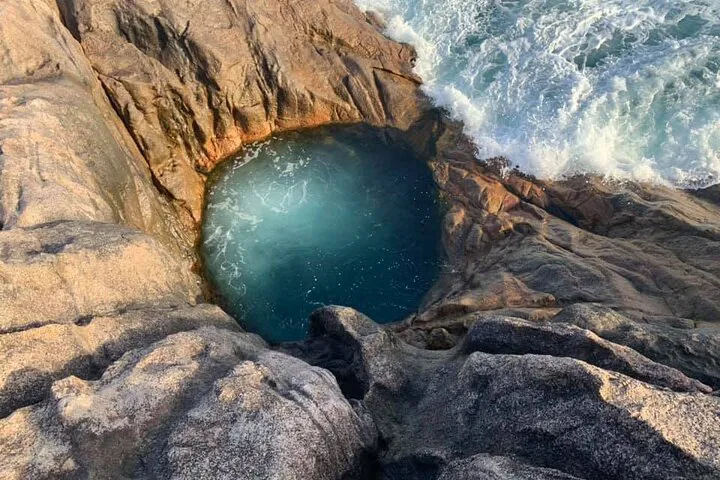 Discover Mahé's Secret: Private Hike to the Dreamlike Rock Pool