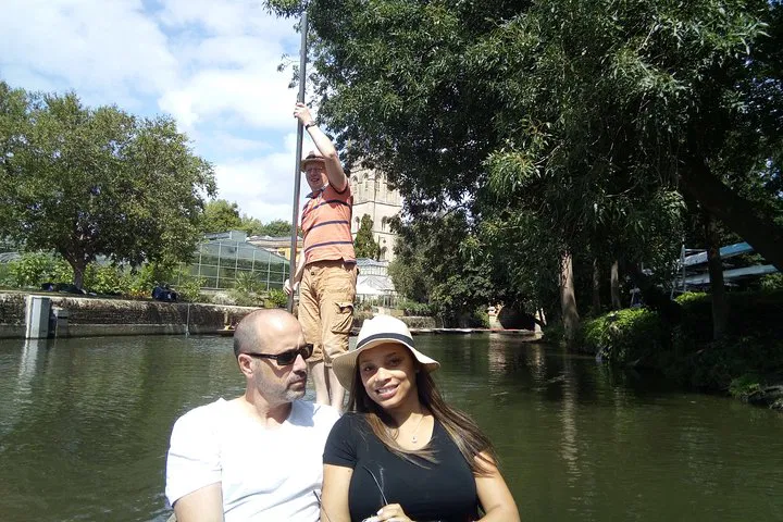 Oxford's River & History: Punting & Walking Tour Combo!