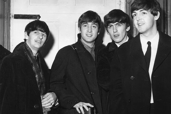 Step Back in Time: Bath's History & Beatles Magic Tour