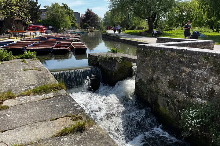 Discover Cambridge: Helen's Captivating Self-Guided Walking Tour