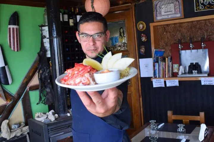 Ushuaia's Culinary Adventure: King Crab Feast & Patagonian Flavors in Puerto Almanza