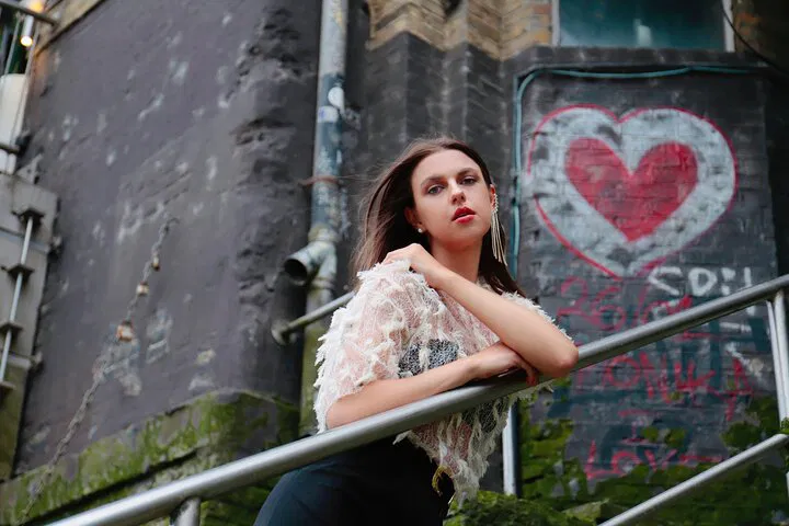 Capture London's Charm: Professional Photoshoot at Iconic Landmarks