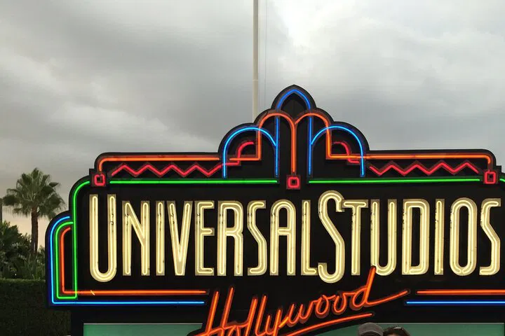 Stress-Free Universal Studios Trip: Round-Trip from Anaheim