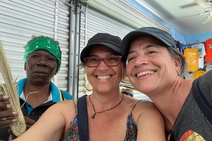 Unleash Your Inner Explorer: A Lively Long Island Scavenger Adventure!