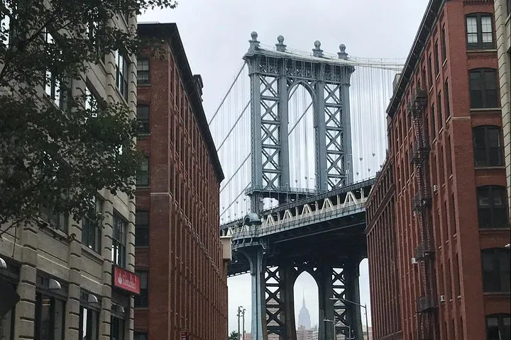 NYC Contrasts Tour: Manhattan, Bronx, Queens & Brooklyn