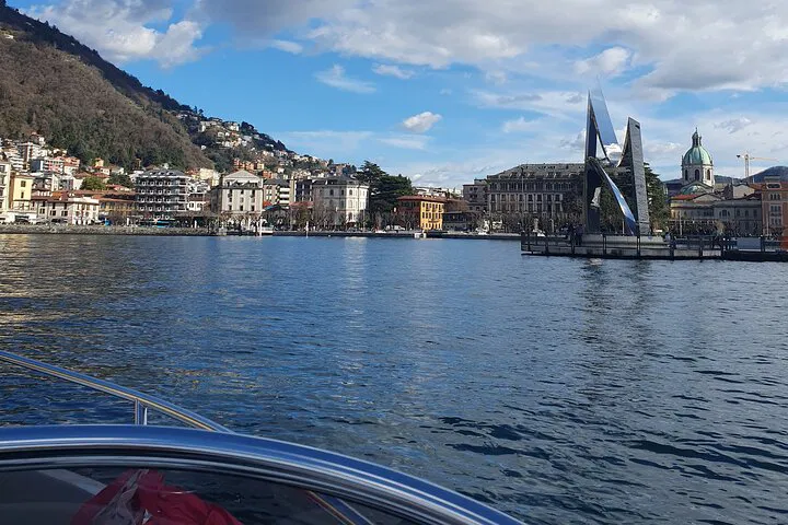 Lake Como Adventure: Captain Your Own Boat!