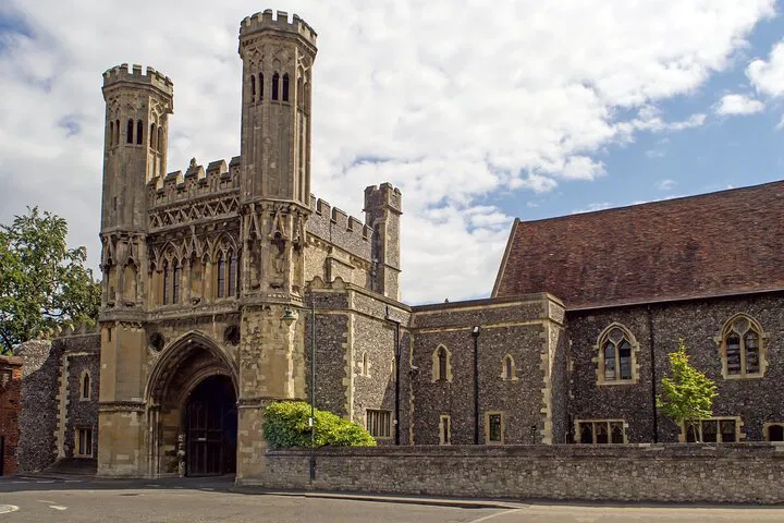 Kent's Charms: A Private Canterbury, Dover, & White Cliffs Expedition