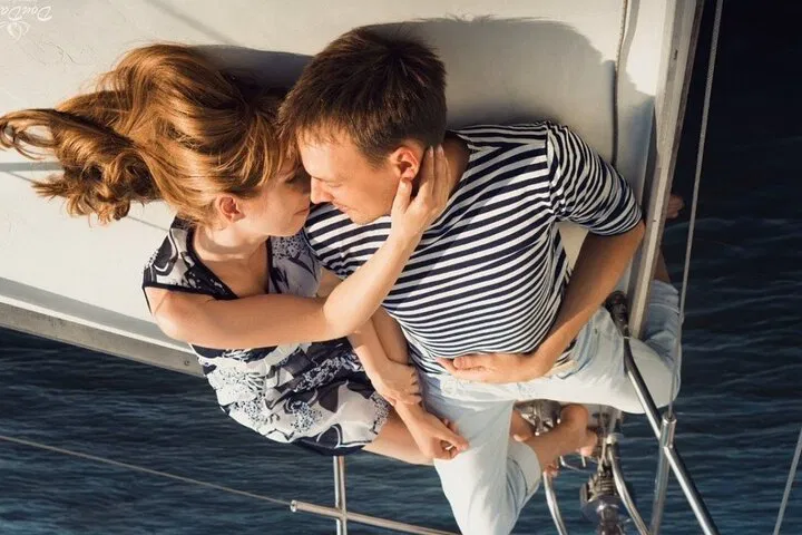 Coastal Cruise: Los Angeles Sailboat Tour for Two!