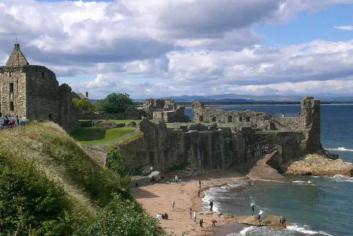 Uncover St Andrews' Secrets: A Historical Audio Adventure