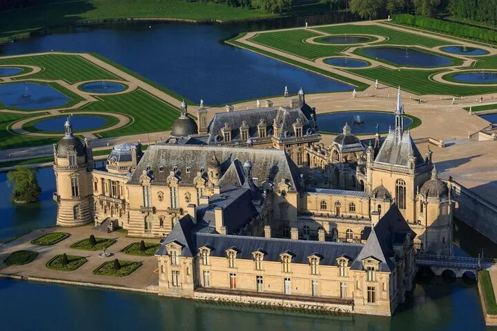 Chantilly Castle Day Trip from Paris in Luxury Van