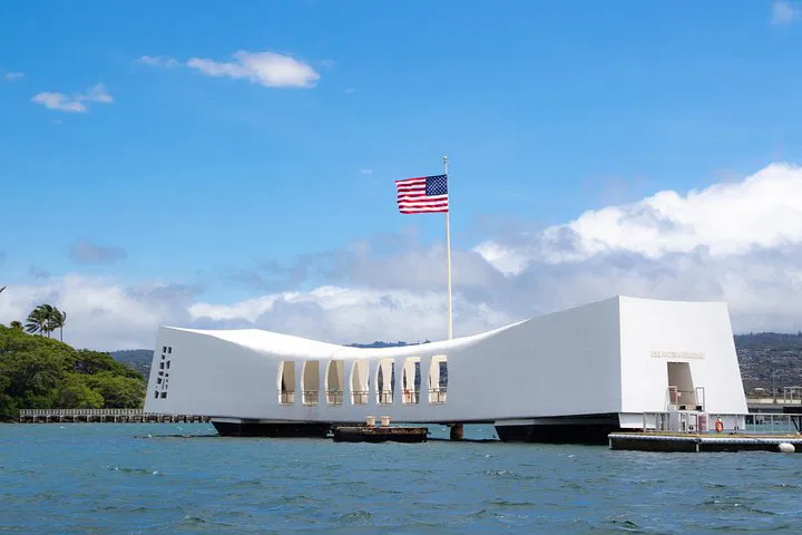 Reflect & Remember: Pearl Harbor & Honolulu City Journey