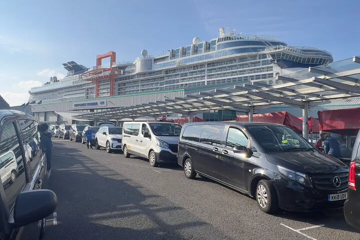 Gatwick to Southampton Port: Private Transfer