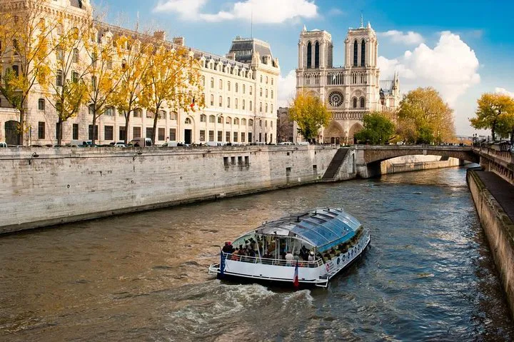 Paris Coach Tour & Seine Cruise: See Top Landmarks!