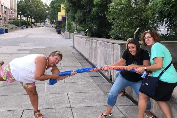 Buffalo Scavenger Hunt: Unearth City Secrets with Crazy Dash!