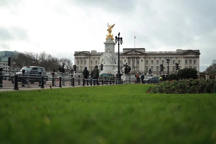 Majesty in Motion: Unveiling London's Royal History
