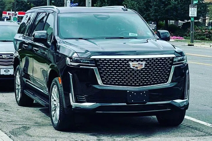 Luxury SUV Ride: Premier Private Transportation in New York