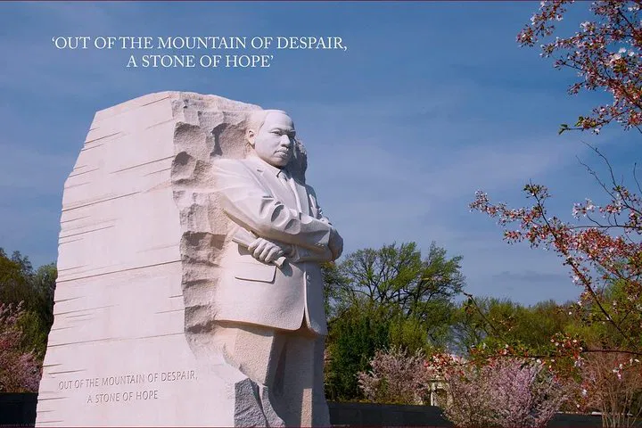 DC Black History Tour: Private & NMAAHC Entry