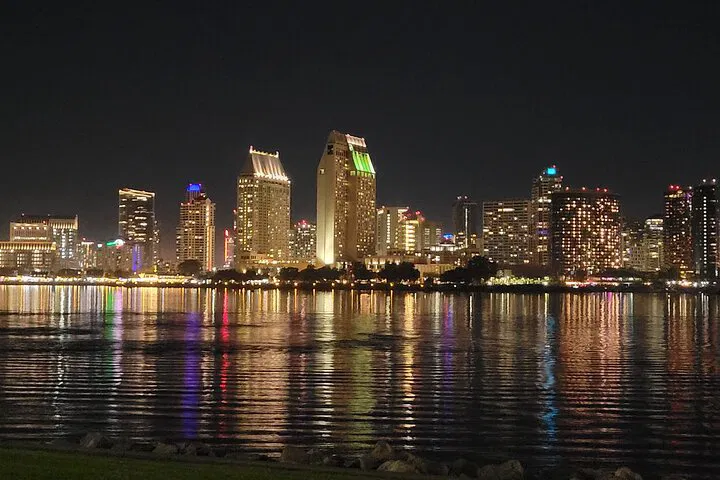 San Diego Night Tour: See City Lights & Top Spots!