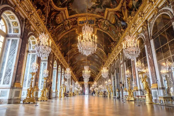 Unveil Royal Splendor: Private Versailles History Tour from Paris