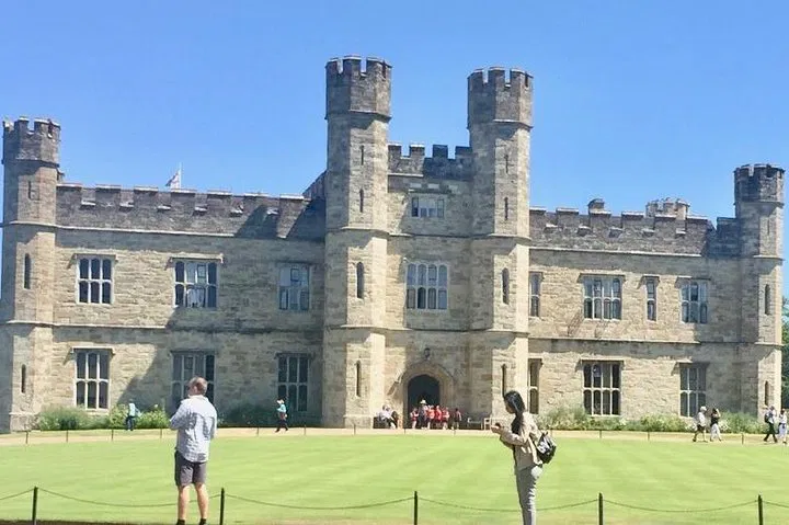 Leeds Castle, Canterbury & Dover: Luxury Private Tour