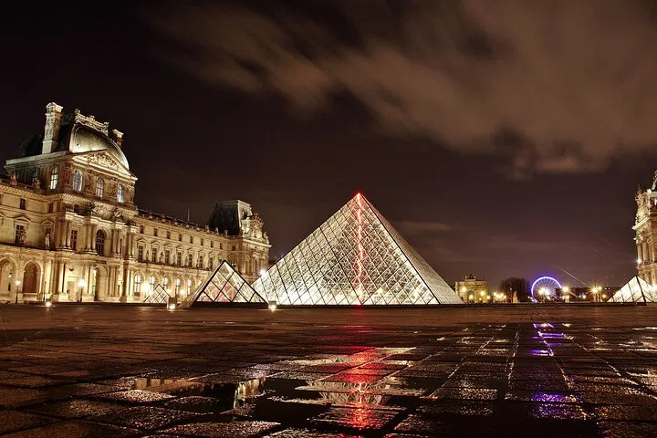 Paris Private Chauffeur: Explore the City in Style and Comfort