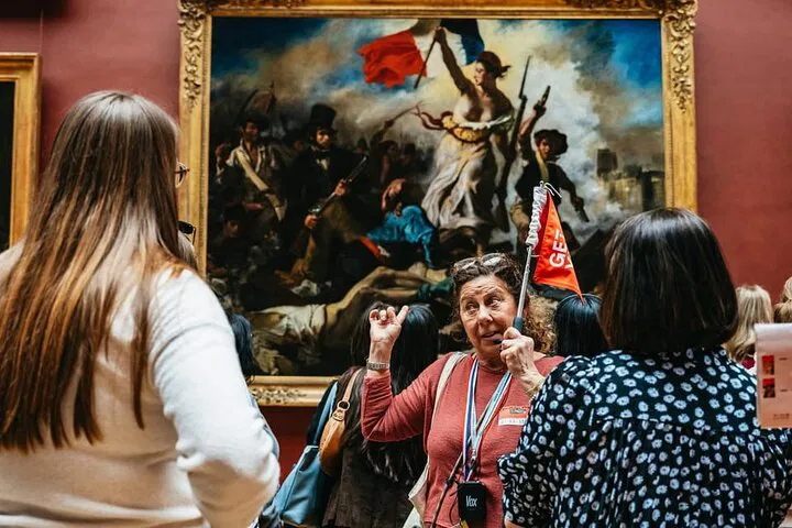 Louvre Museum Tour: See Mona Lisa & Masterpieces - Paris