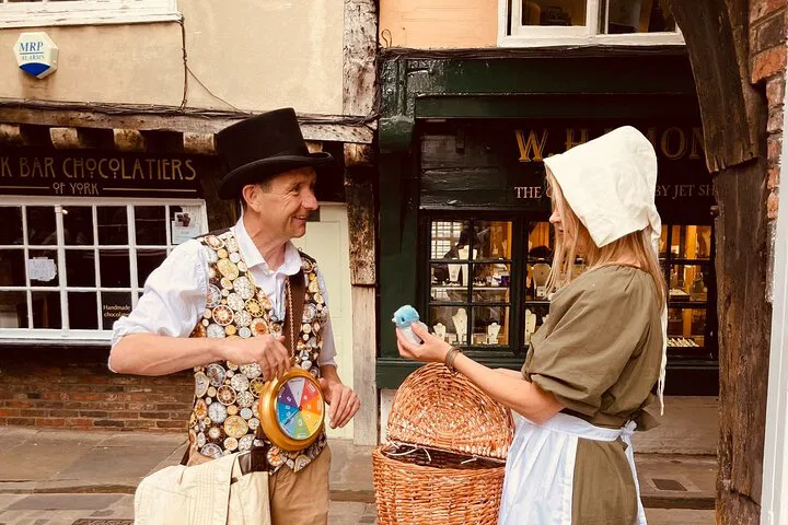 York Time Traveler Tour: Roman Toilets & Dick Turpin!