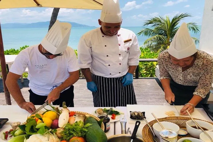 Unleash Your Inner Chef: Authentic Thai Cooking at Melati Beach Resort!