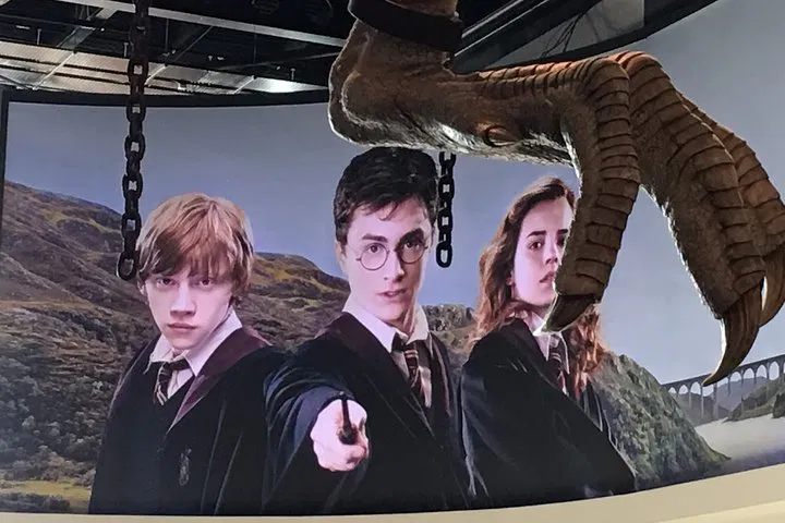 Discover Oxford's Magical Side: A Harry Potter Film Location Tour