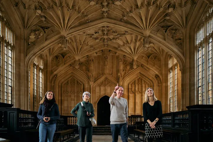 Harry Potter Oxford & Lacock Tour: Visit Film Locations!