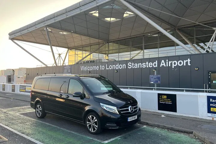 Stansted Airport to Southampton Port: Private Transfer