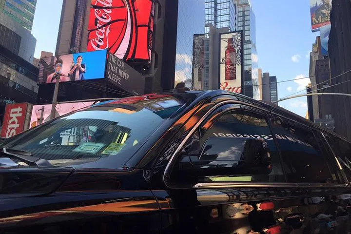 Experience NYC in Style: Premier Private Transport with Big Apple Transport
