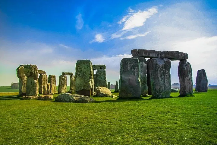 Stonehenge: Morning Tour from London with Admission