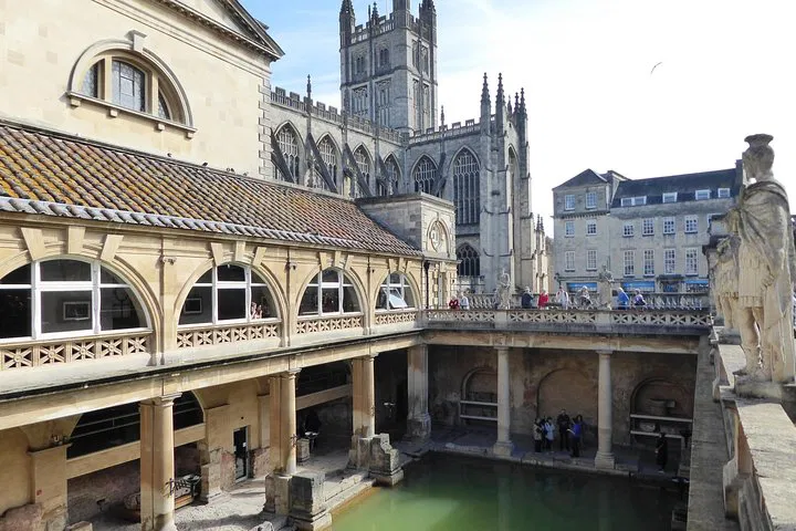Stonehenge & Bath Unearthed: A Luxurious 2-Day Private Journey