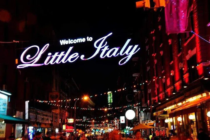 NYC Food & Culture Adventure: Explore SoHo, Little Italy & Chinatown!