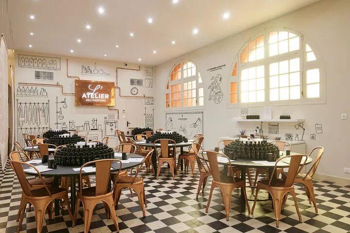 Craft Your Signature Scent: Perfume Workshop in Grasse!